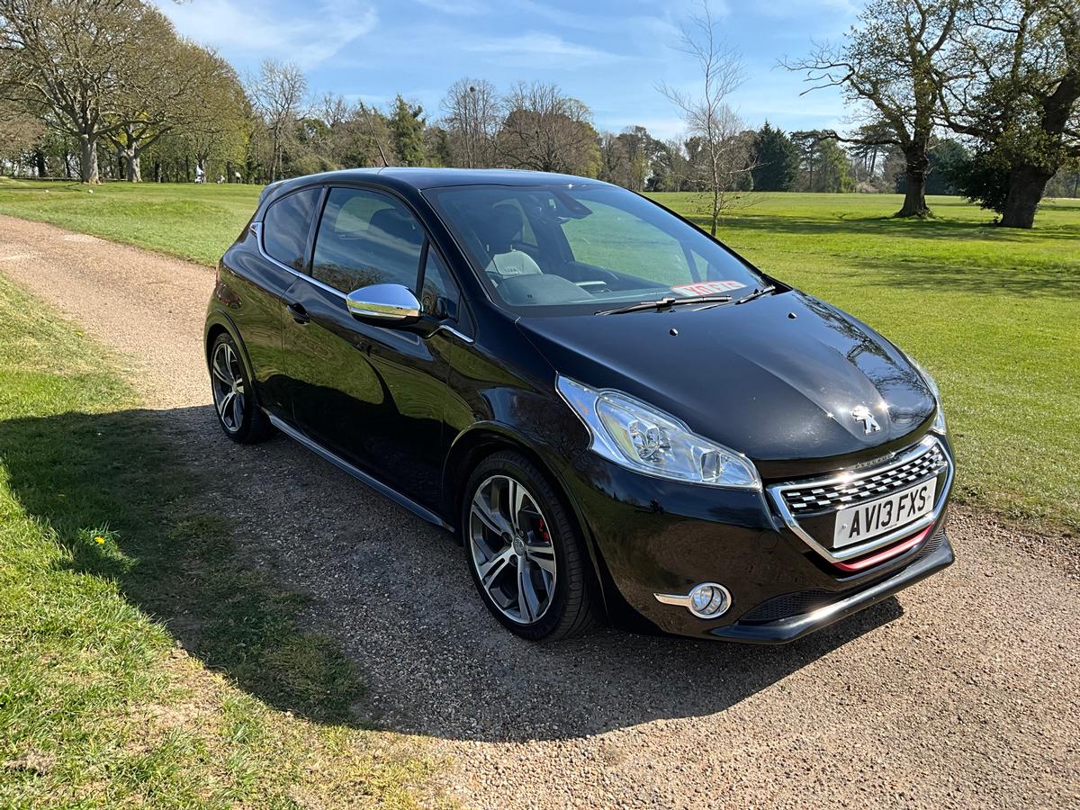 PEUGOET - 208 Gti